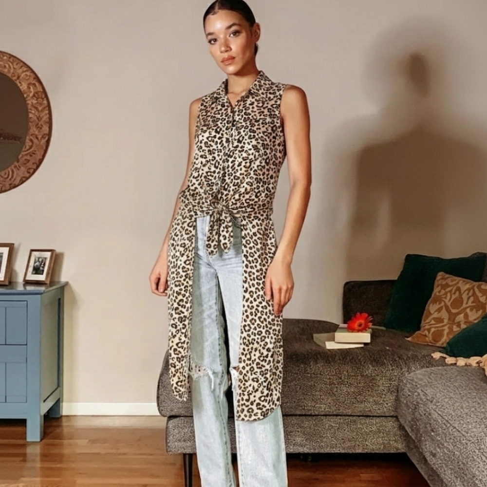 Crave Fame By Almost Famous Sleeveless Leopard Print Button Up Top Sz: Medium